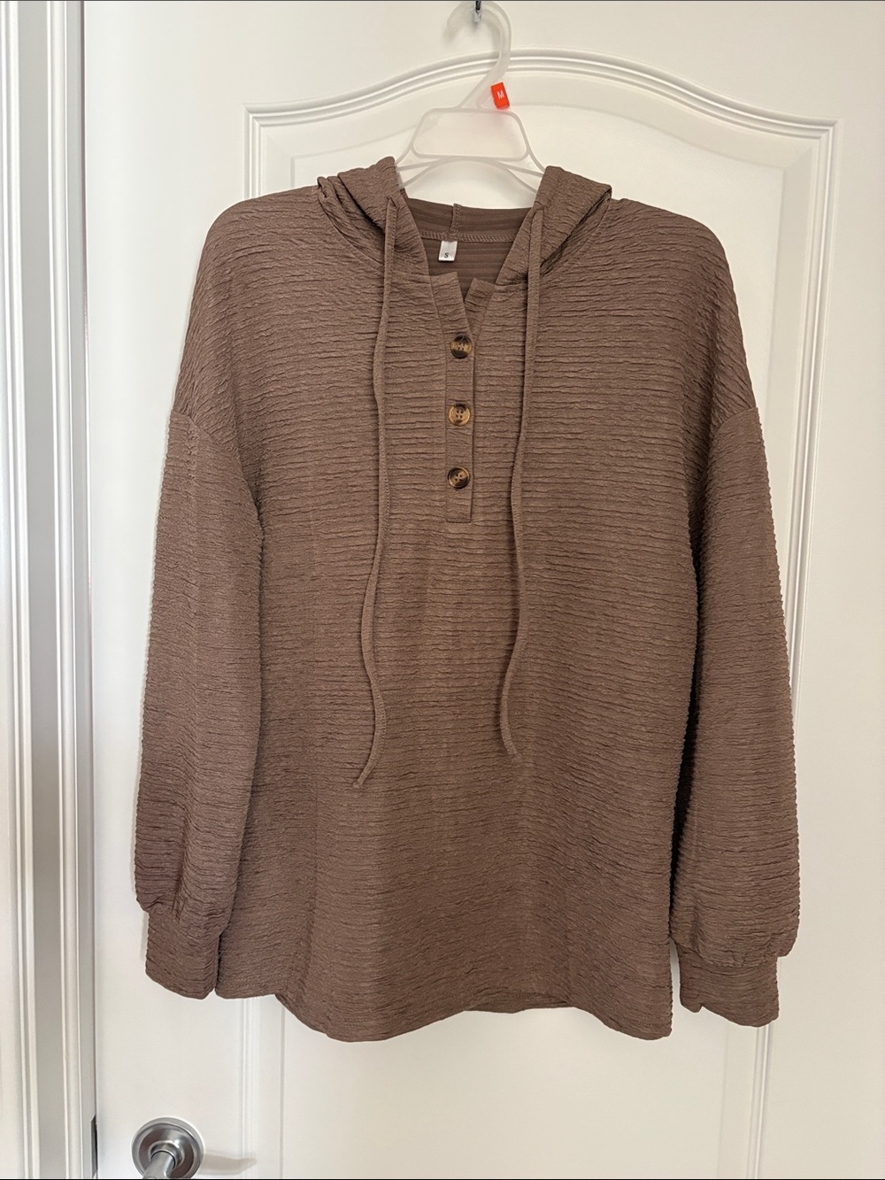 Women's Textured Hooded Pullover Sweatshirt - Brown